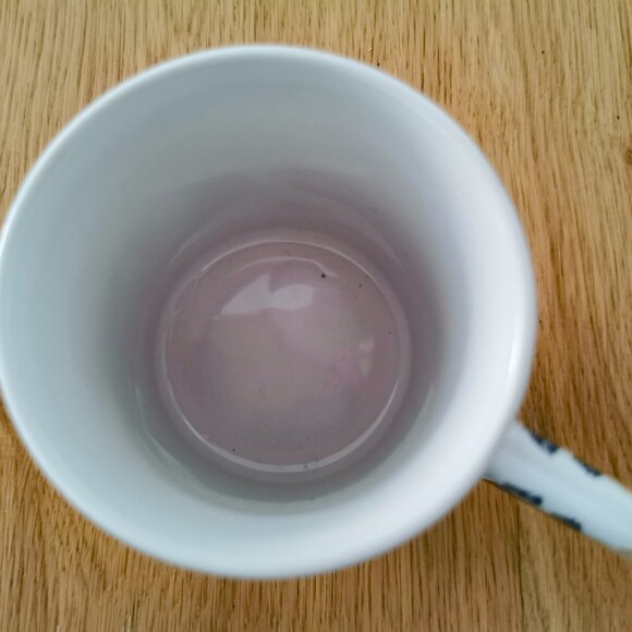 90's Vintage Christmas Mug - Picture 2 of 5